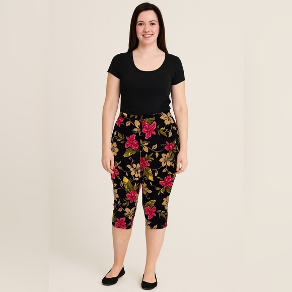 Briggs New York Floral Capris - Black and Pink. Run small. - Picture 5 of 5